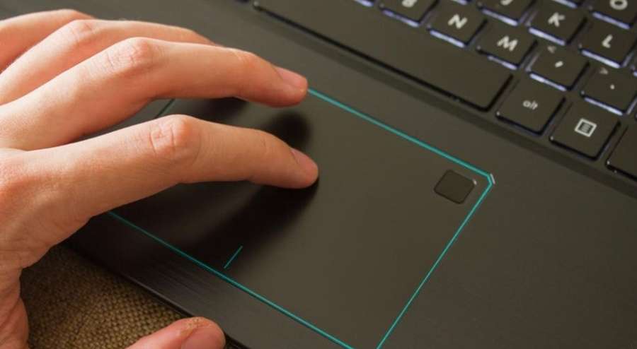 تاچ پد، کلیک پد یا پوینت استیک؛ کدام رابط کاربری بهتر است؟