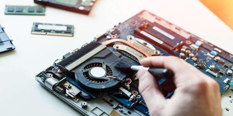 برای ارتقاء سخت افزاری لپ‌تاپ استوک با متخصصان چیتاپ تماس بگیرید.